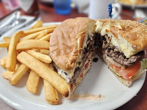 McCrae's Country Cafe photo 9
